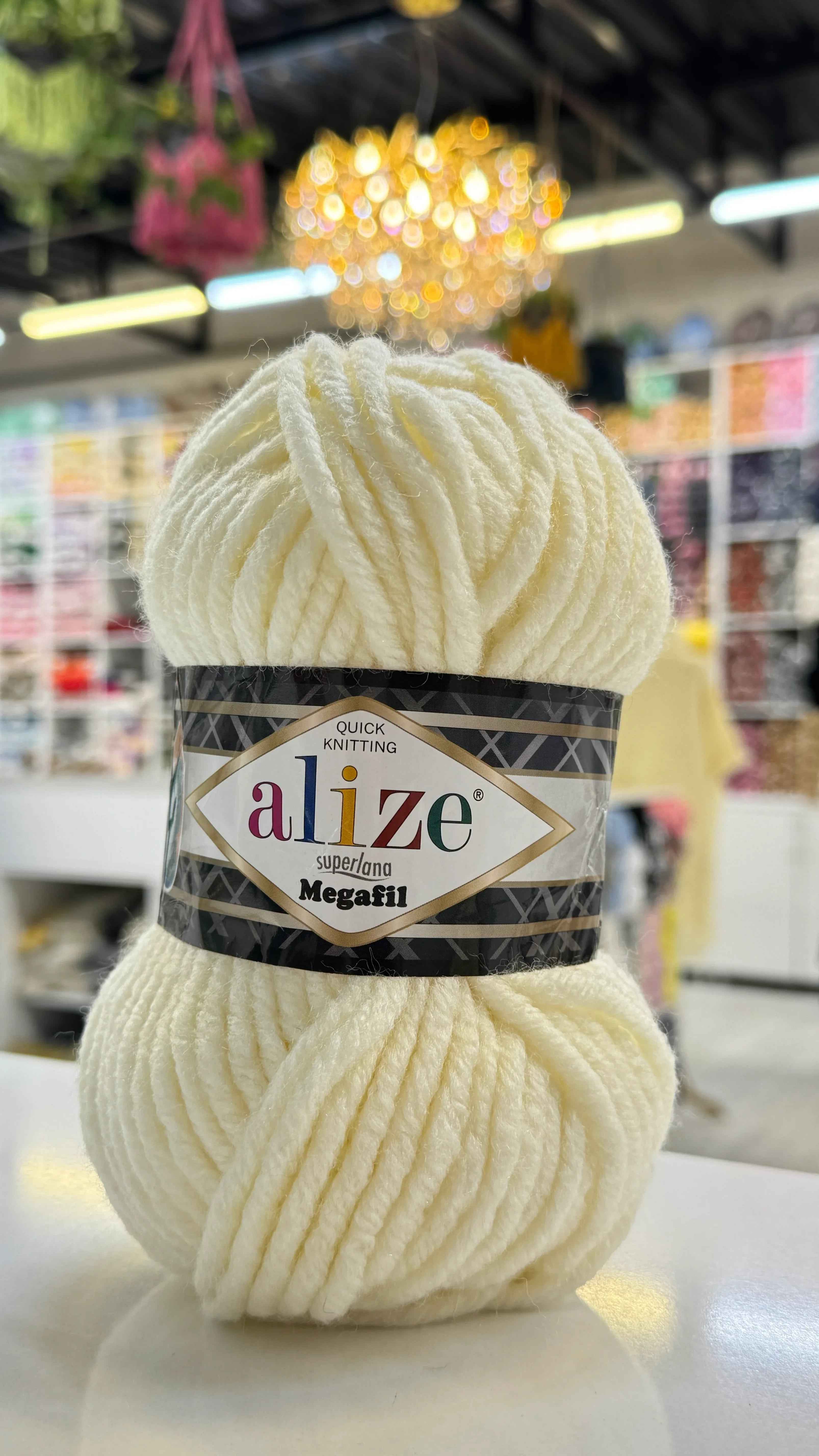 اليزا ميجافيل 62