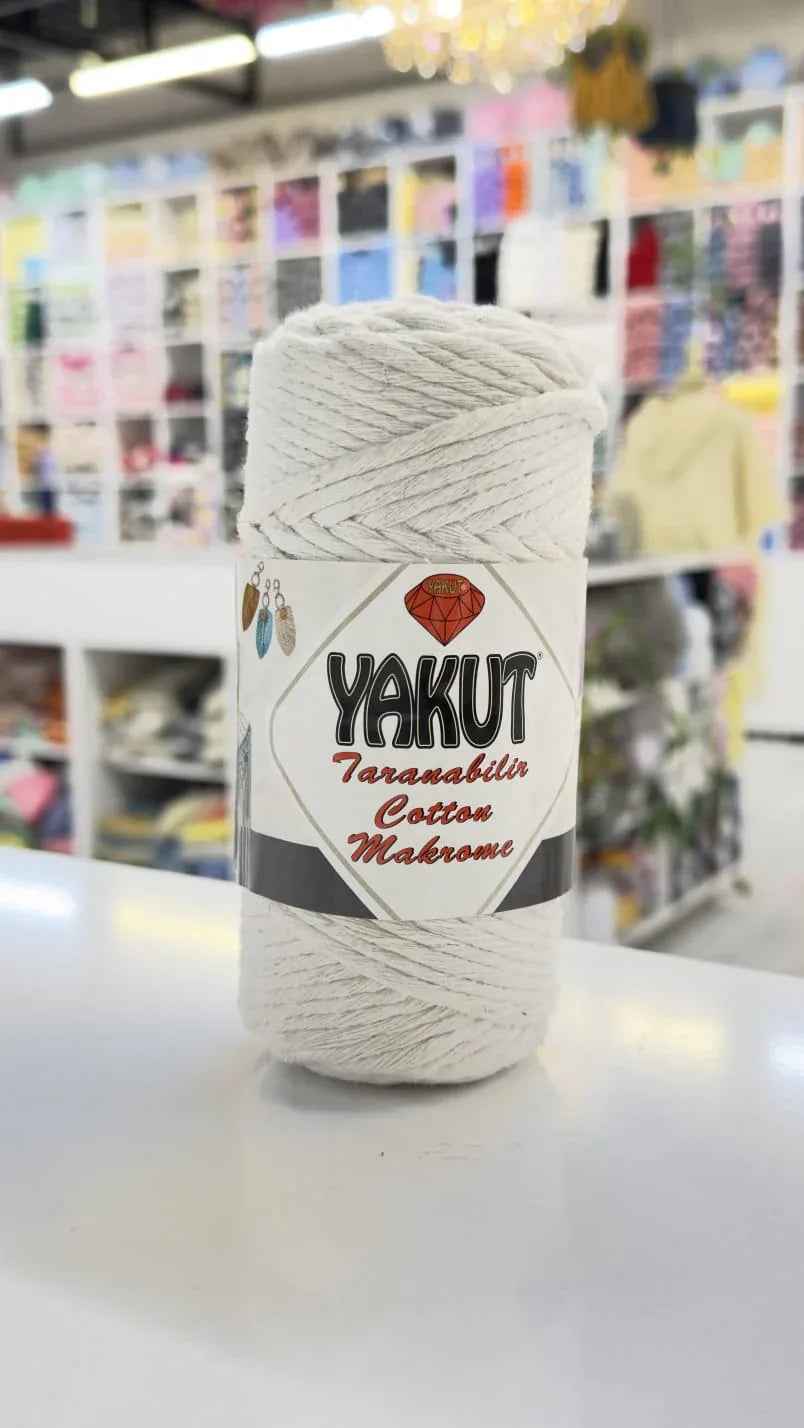 ياقوت مكرمية ريشة